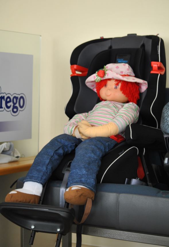 Criança_especial_Cadeira