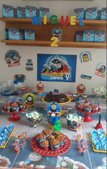 thomas_e_seus_amigos_festa01